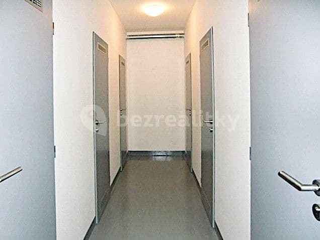 Prodej bytu 1+kk 28 m², Frýdecká, Praha, Praha