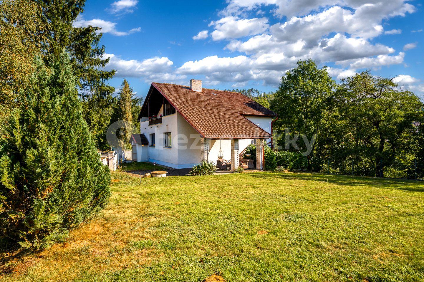 Prodej domu 180 m², pozemek 995 m², Vlastějovice, Středočeský kraj