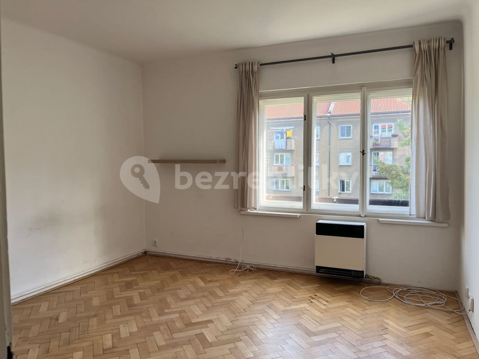 Pronájem bytu 1+1 40 m², Kladenská, Praha, Praha Pronájem bytu 1+1 40 m², Kladenská, Praha, Praha
