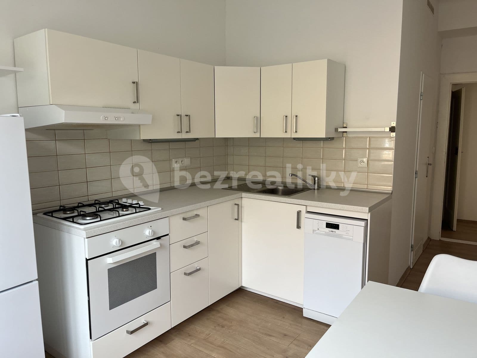 Pronájem bytu 1+1 40 m², Kladenská, Praha, Praha Pronájem bytu 1+1 40 m², Kladenská, Praha, Praha