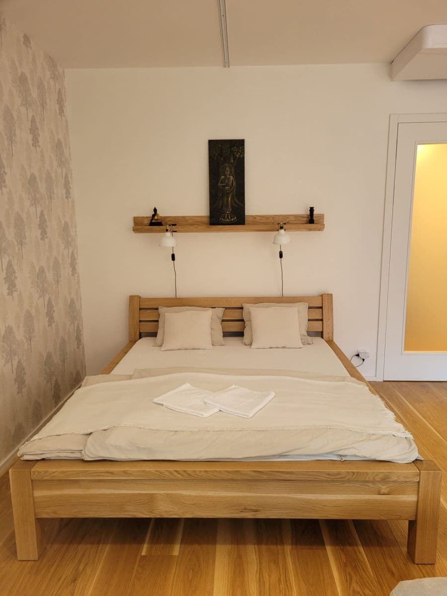 Prodej bytu 1+kk 65 m², Lipno nad Vltavou, Jihočeský kraj Prodej bytu 1+kk 65 m², Lipno nad Vltavou, Jihočeský kraj