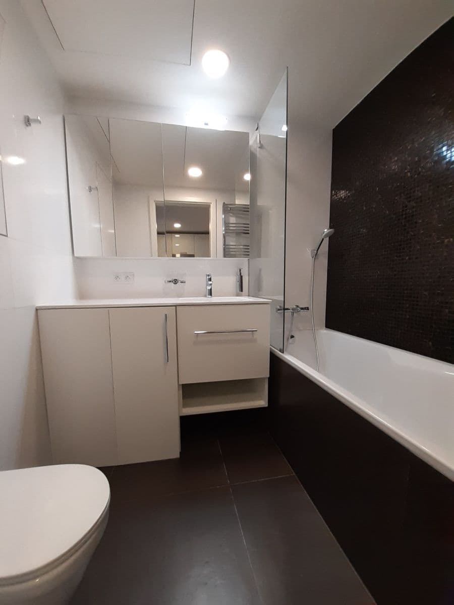 Pronájem bytu 2+1 41 m², Mukařovského, Praha, Praha Pronájem bytu 2+1 41 m², Mukařovského, Praha, Praha