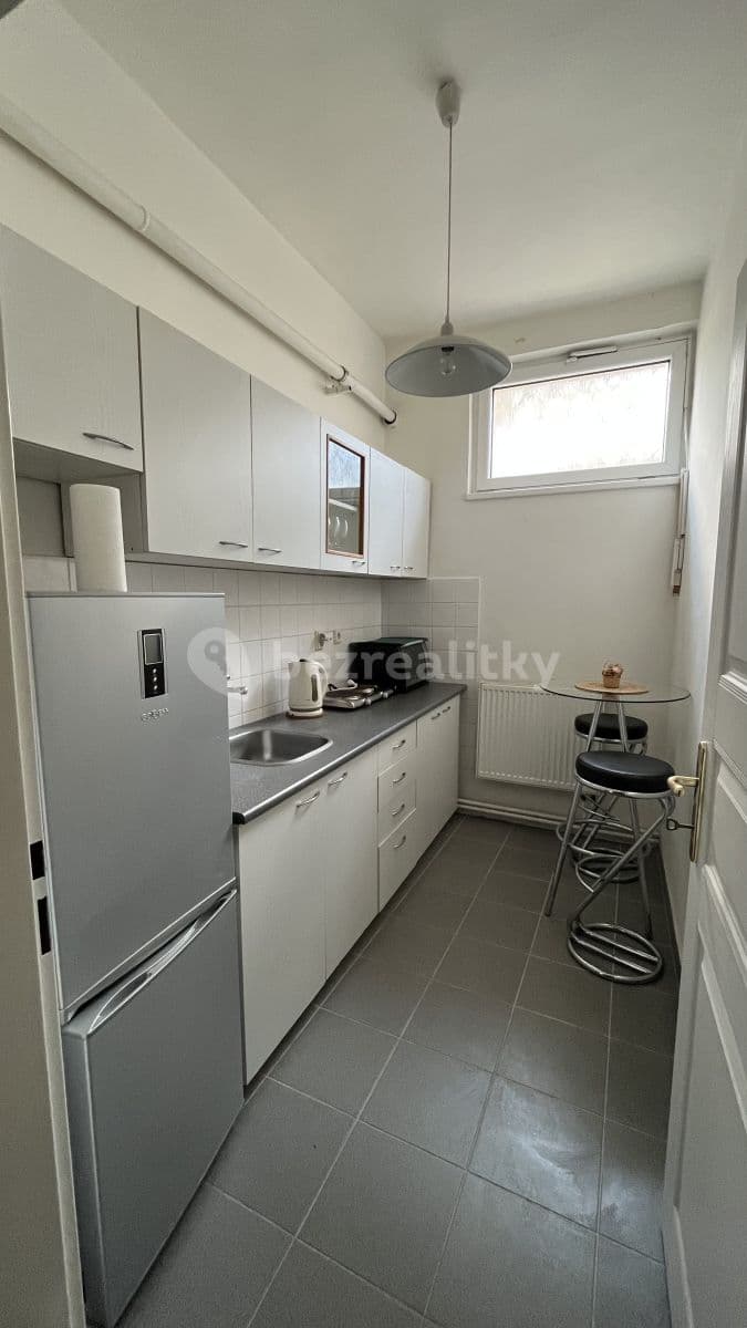 Pronájem bytu 80 m², Cetyňská, Praha, Praha Pronájem bytu 80 m², Cetyňská, Praha, Praha