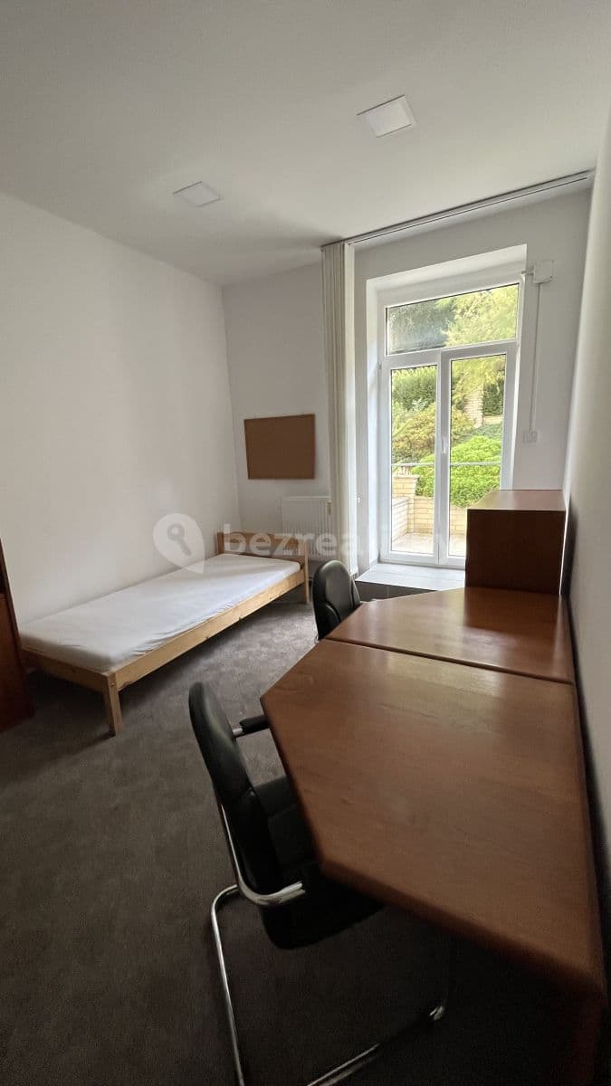 Pronájem bytu 80 m², Cetyňská, Praha, Praha Pronájem bytu 80 m², Cetyňská, Praha, Praha