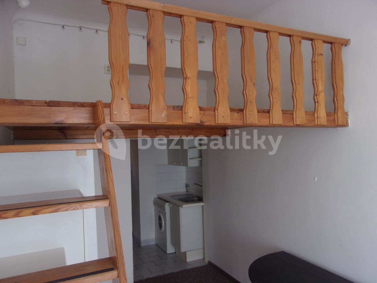 Pronájem bytu 1+kk 20 m², Vítkova, Praha, Praha Pronájem bytu 1+kk 20 m², Vítkova, Praha, Praha