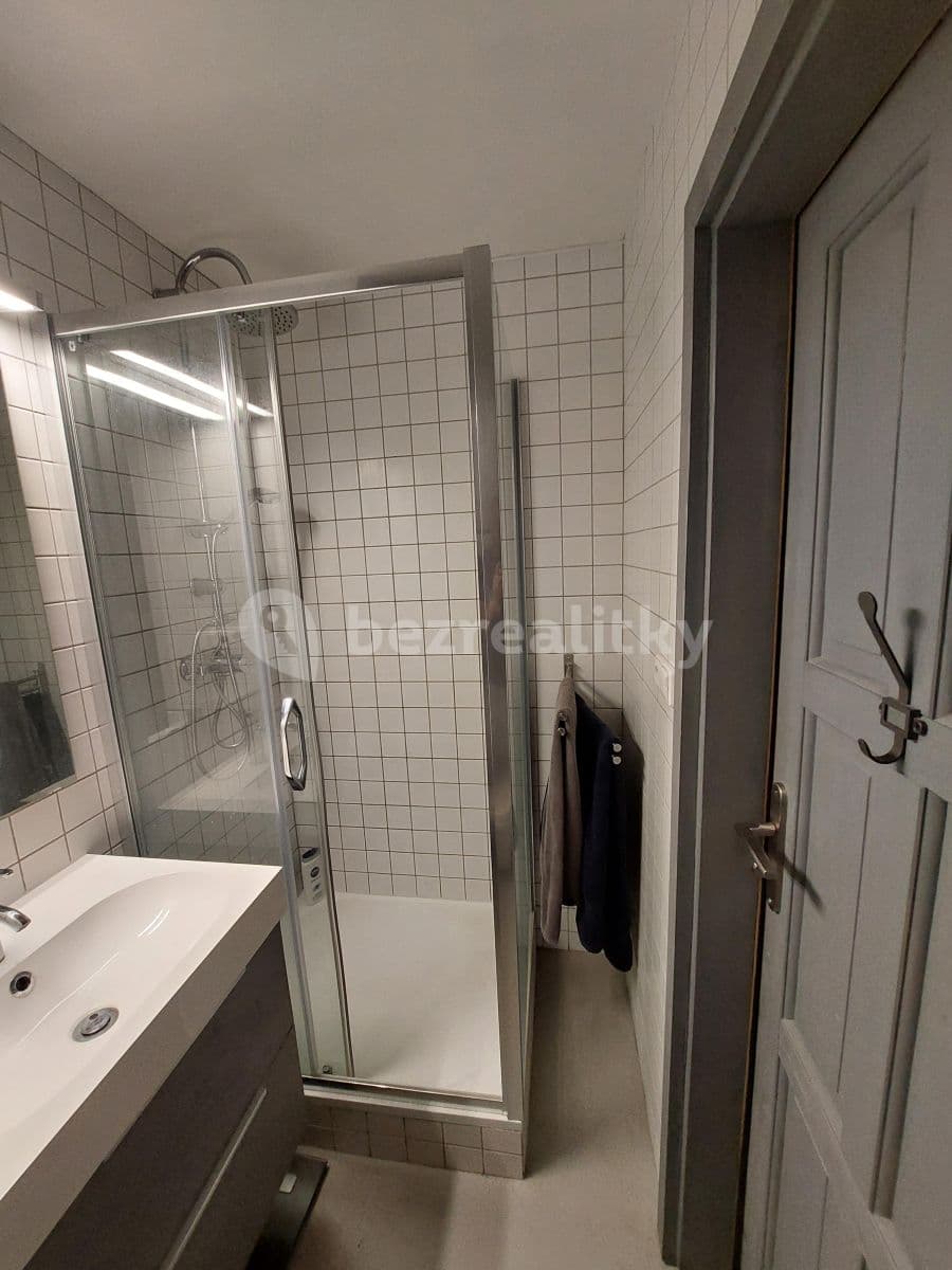 Pronájem bytu 1+kk 27 m², Českolipská, Praha, Praha Pronájem bytu 1+kk 27 m², Českolipská, Praha, Praha