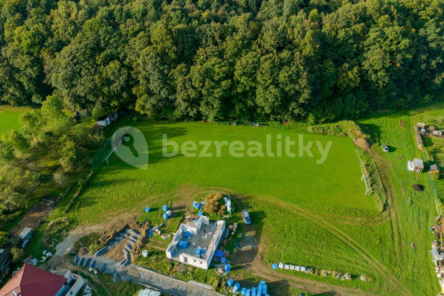 Prodej pozemku 1.745 m², Valašské Meziříčí, Zlínský kraj