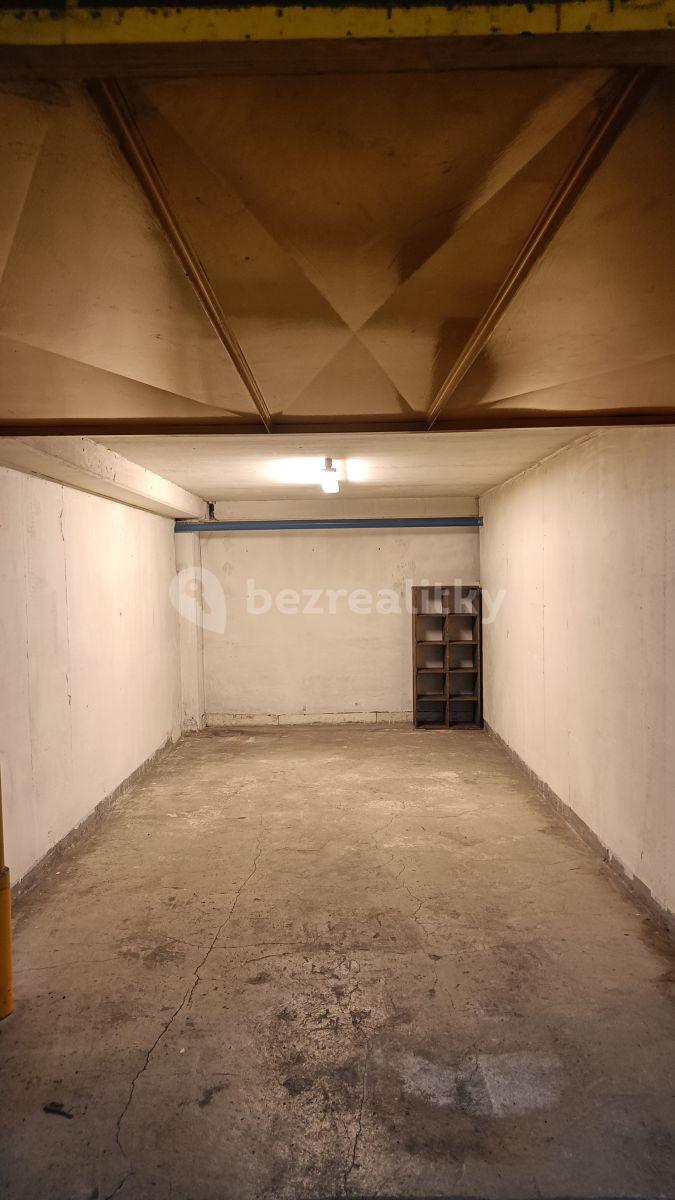 Pronájem garáže • 20 m² bez realitky
