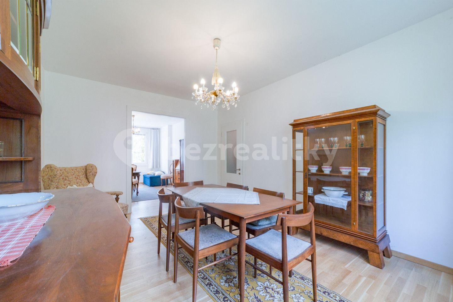 Prodej bytu 3+1 67 m², Hroznatova, Mariánské Lázně, Karlovarský kraj