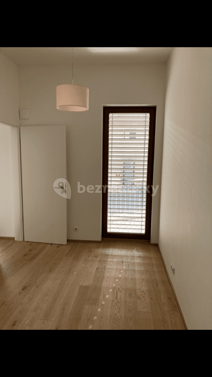 Pronájem bytu 2+kk 62 m², Přátelství, Praha, Praha Pronájem bytu 2+kk 62 m², Přátelství, Praha, Praha