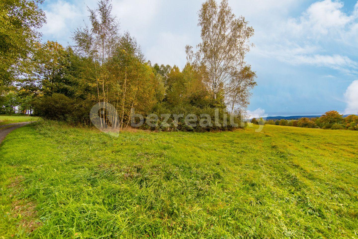 Prodej pozemku 1.966 m², Luby, Karlovarský kraj