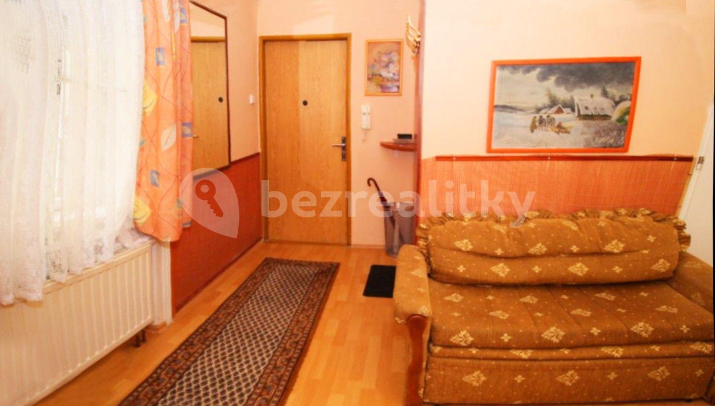 Prodej bytu 2+kk 33 m², Vřídelní, Karlovy Vary, Karlovarský kraj