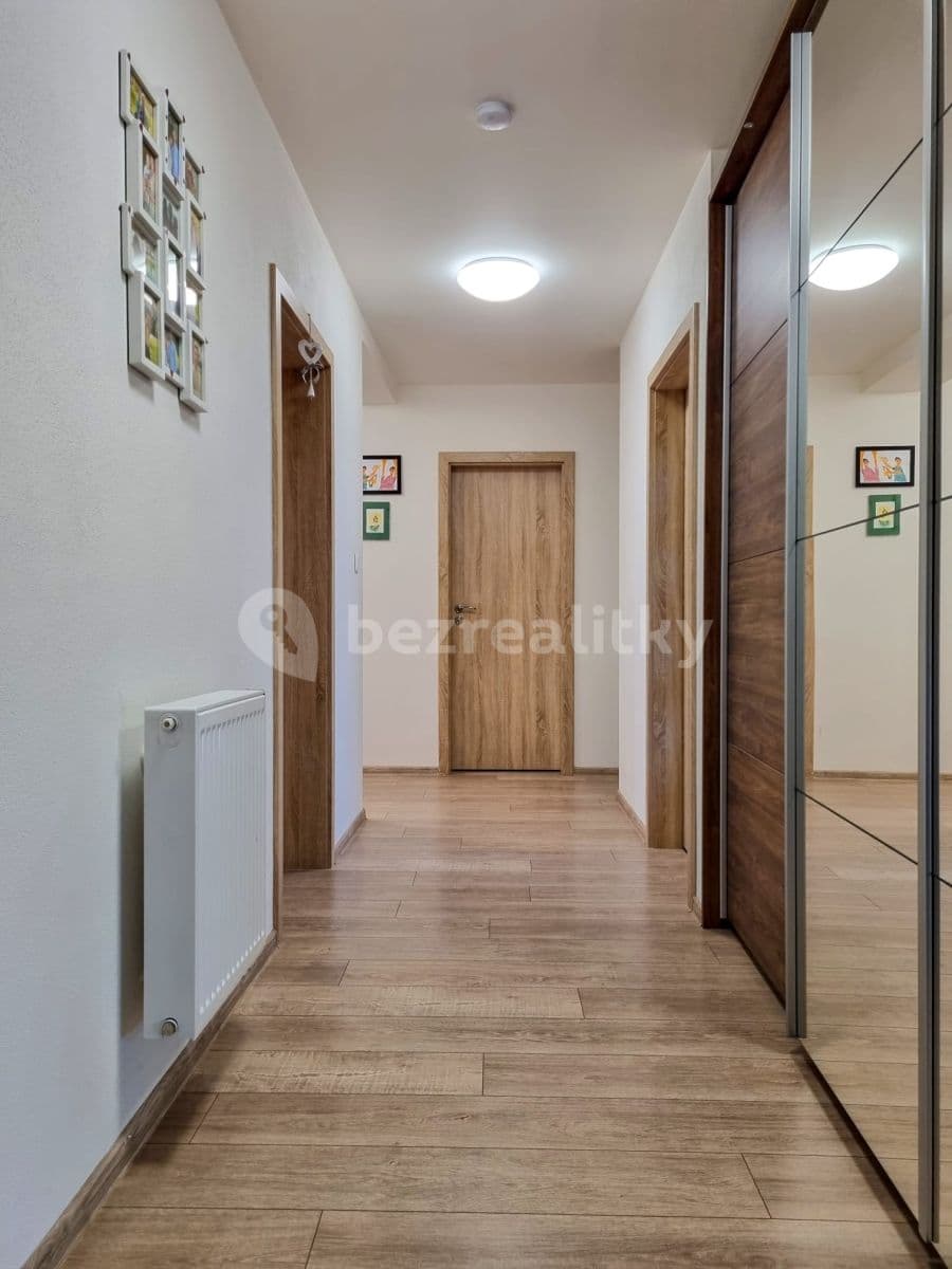 Prodej bytu 4+kk 127 m², Pod Zahrady, Přezletice, Středočeský kraj