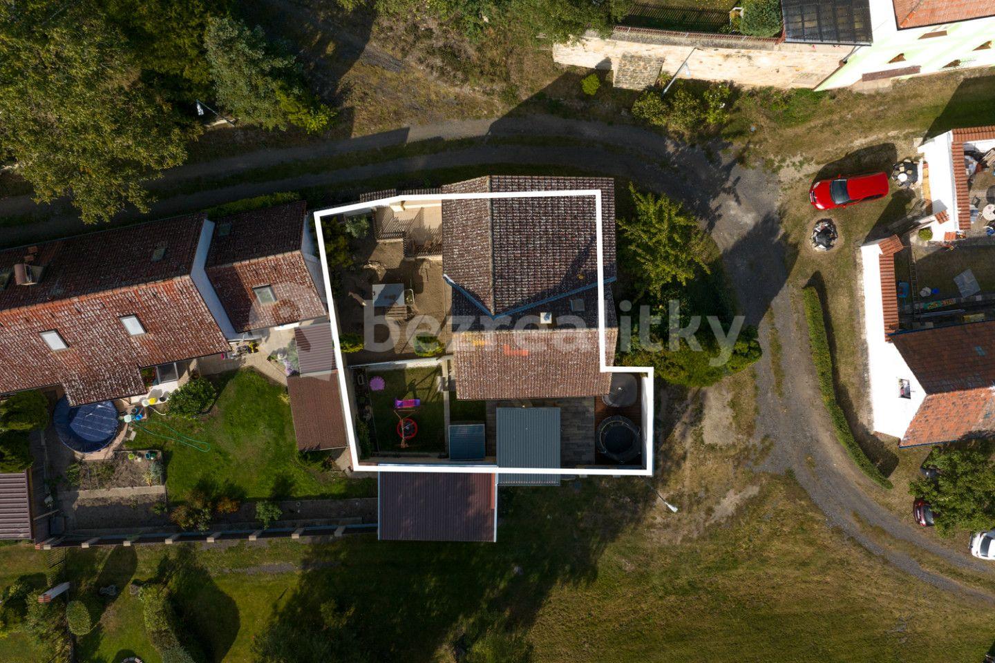 Prodej domu 87 m², pozemek 216 m², Peruc, Ústecký kraj