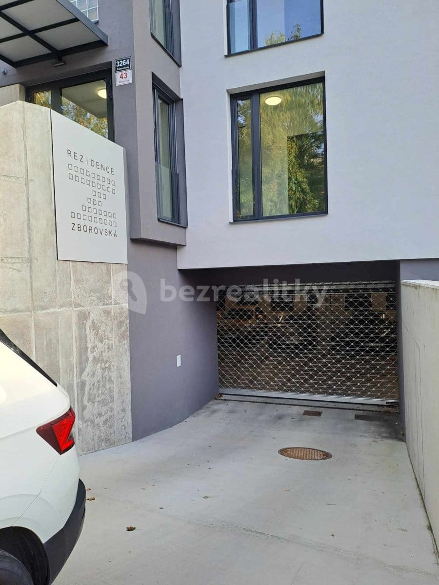 Pronájem garáže 12 m², Brno, Jihomoravský kraj Pronájem garáže 12 m², Brno, Jihomoravský kraj