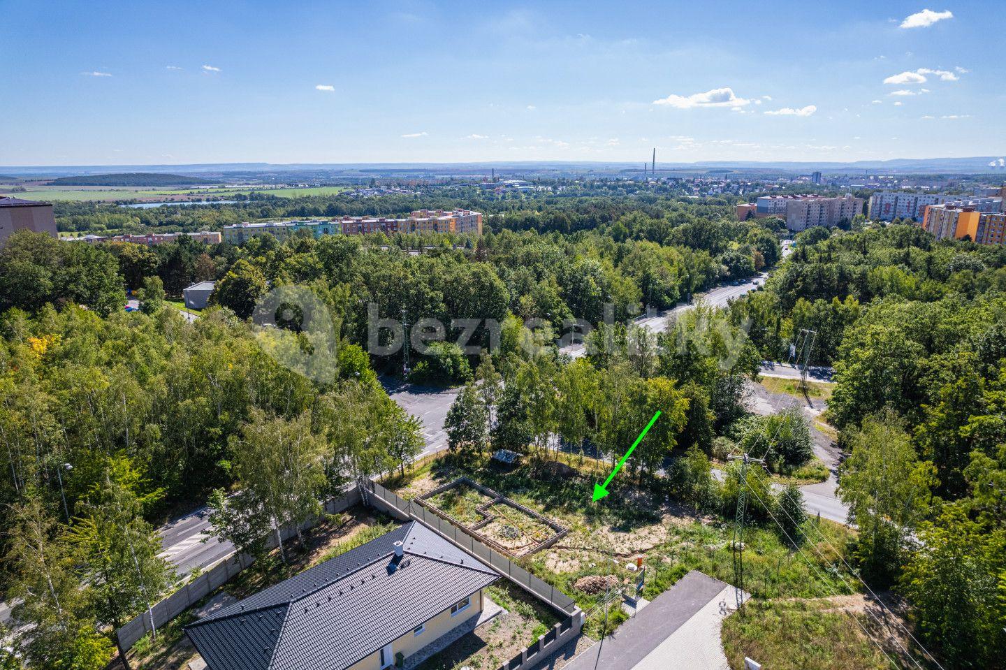 Prodej pozemku 1.077 m², Chomutov, Ústecký kraj
