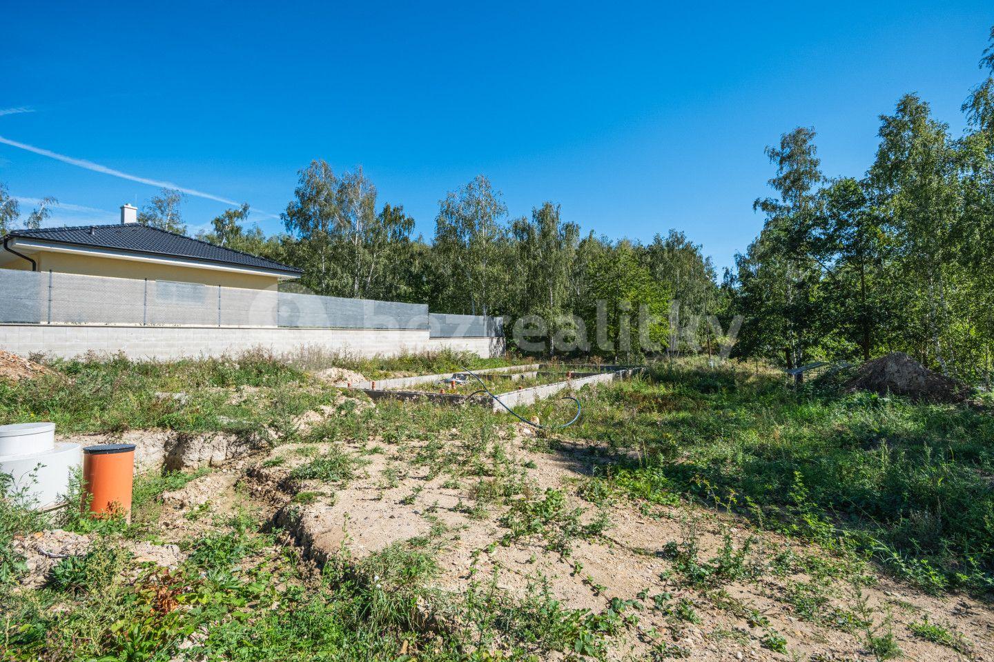 Prodej pozemku 1.077 m², Chomutov, Ústecký kraj