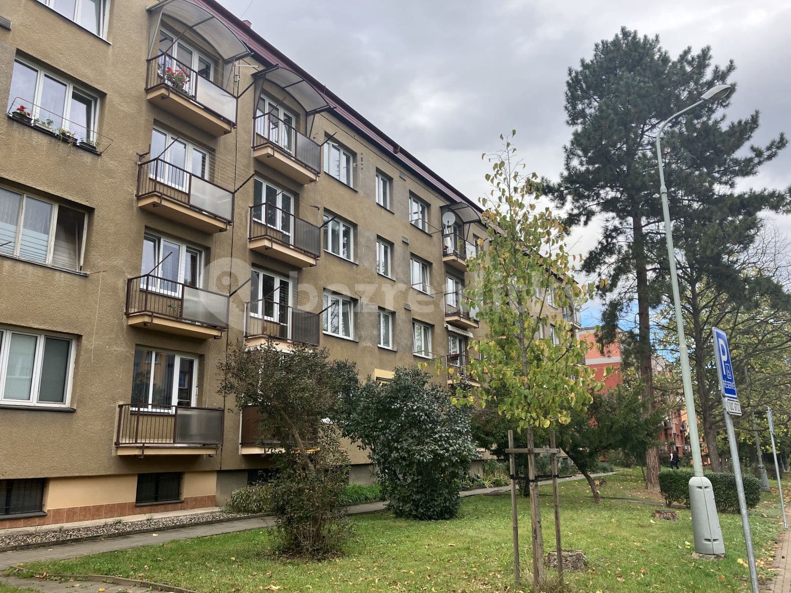 Pronájem bytu 1+kk 23 m², Dukelských hrdinů, Ústí nad Labem, Ústecký kraj Pronájem bytu 1+kk 23 m², Dukelských hrdinů, Ústí nad Labem, Ústecký kraj