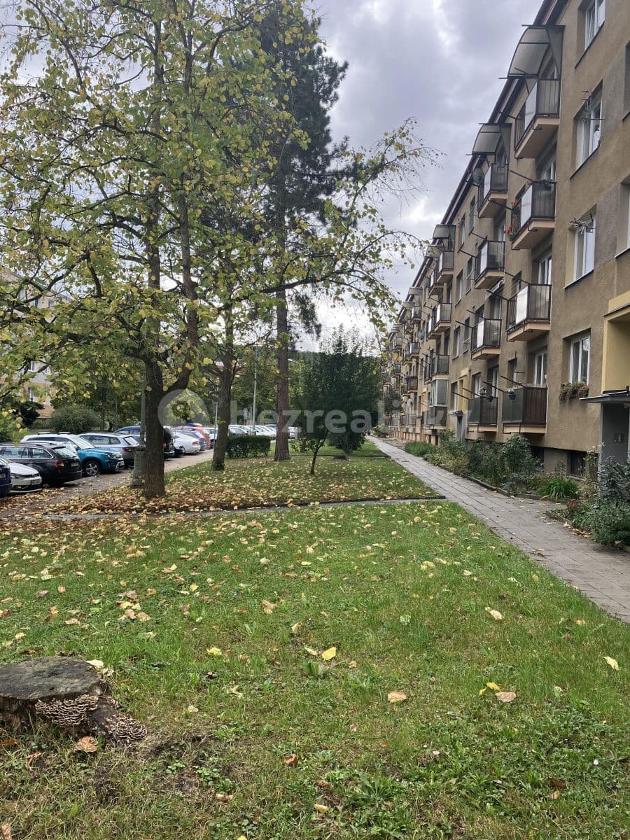 Pronájem bytu 1+kk 23 m², Dukelských hrdinů, Ústí nad Labem, Ústecký kraj Pronájem bytu 1+kk 23 m², Dukelských hrdinů, Ústí nad Labem, Ústecký kraj