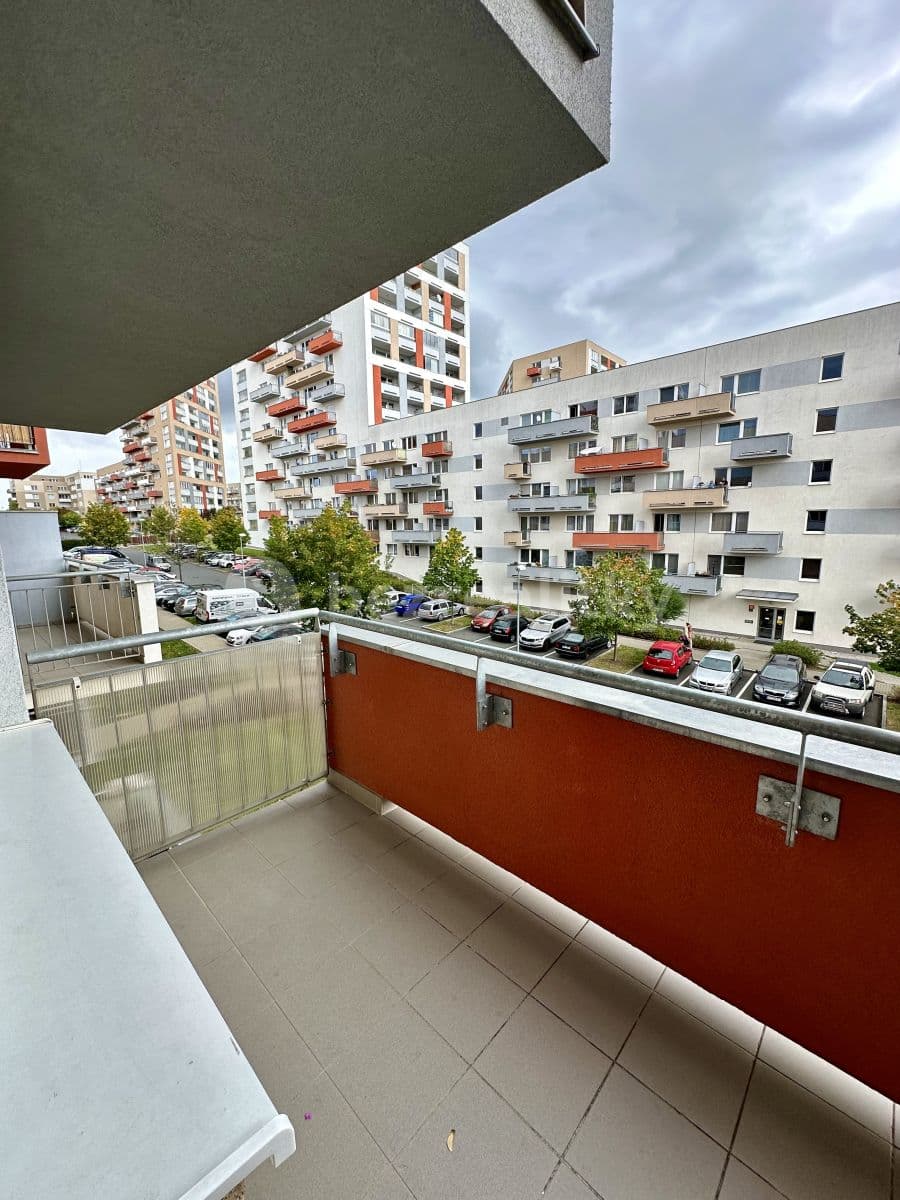 Pronájem bytu 1+kk 36 m², Modenská, Praha, Praha Pronájem bytu 1+kk 36 m², Modenská, Praha, Praha