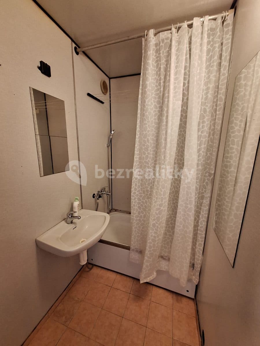 Pronájem bytu 2+kk 45 m², U Jezera, Praha, Praha Pronájem bytu 2+kk 45 m², U Jezera, Praha, Praha