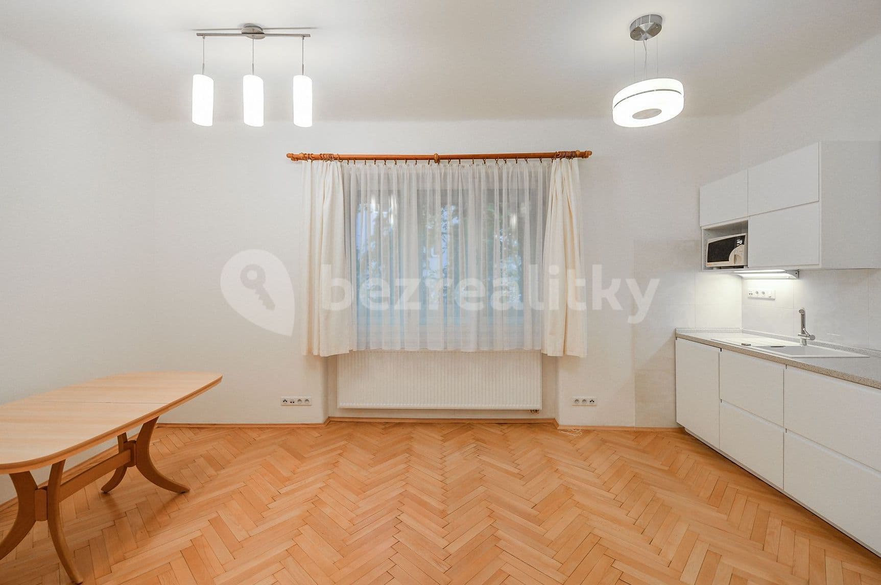 Pronájem bytu 2+kk 55 m², Na Jezerce, Praha, Praha Pronájem bytu 2+kk 55 m², Na Jezerce, Praha, Praha