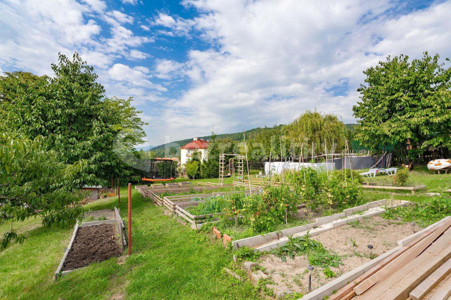 Prodej pozemku 995 m², Ústí nad Labem, Ústecký kraj