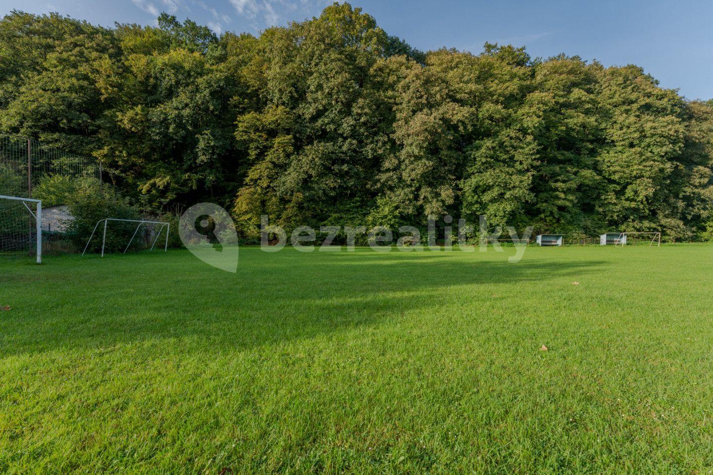 Prodej pozemku 1.470 m², Valašské Meziříčí, Zlínský kraj