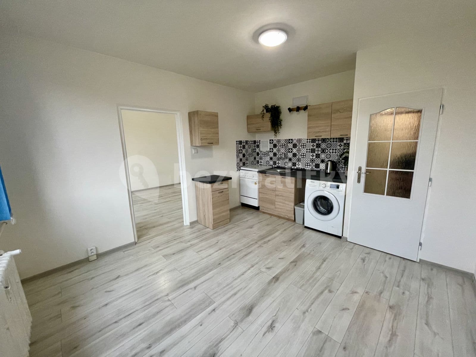 Pronájem bytu 1+1 38 m², Pod Parkem, Ústí nad Labem, Ústecký kraj Pronájem bytu 1+1 38 m², Pod Parkem, Ústí nad Labem, Ústecký kraj