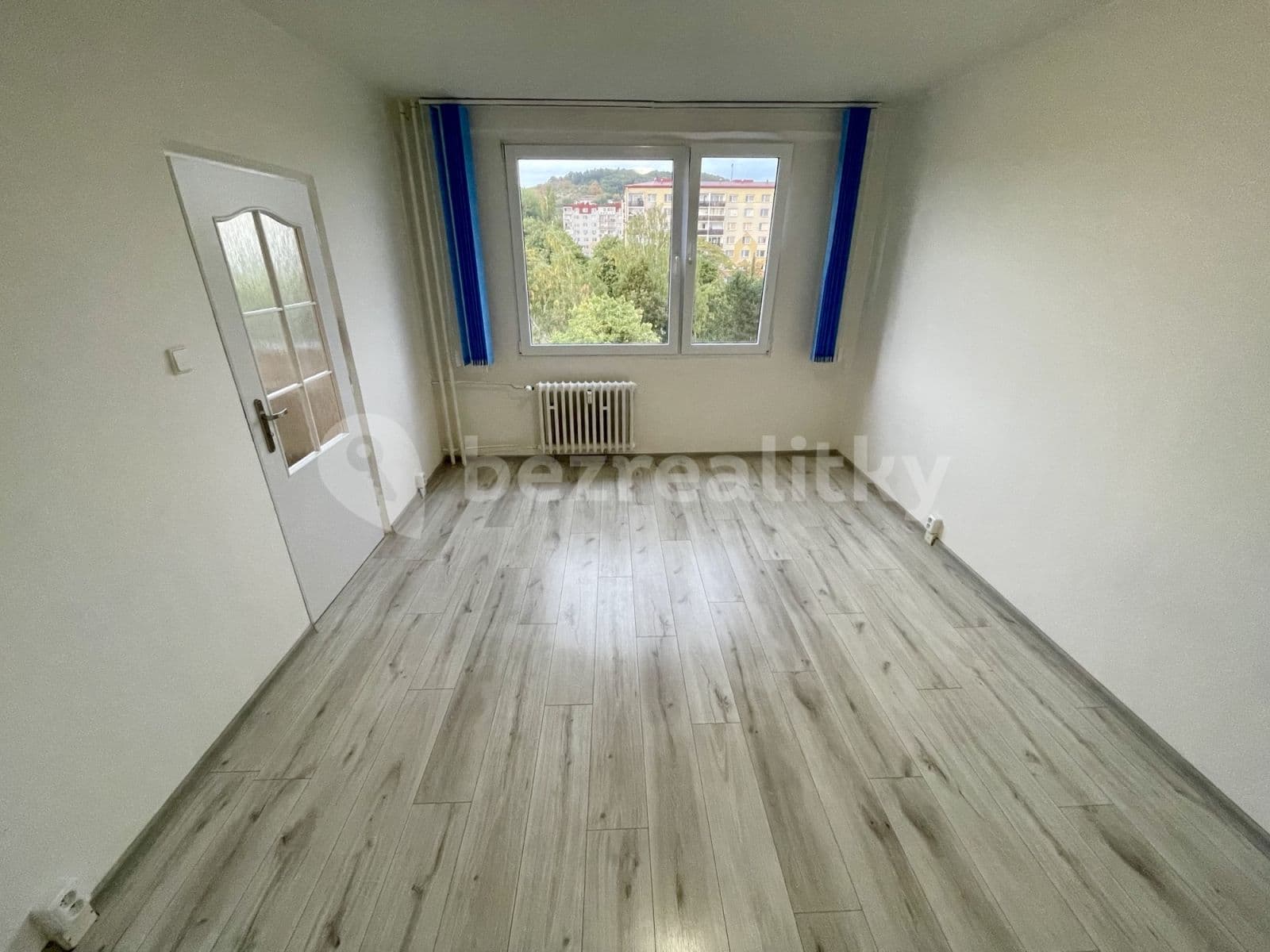 Pronájem bytu 1+1 38 m², Pod Parkem, Ústí nad Labem, Ústecký kraj Pronájem bytu 1+1 38 m², Pod Parkem, Ústí nad Labem, Ústecký kraj