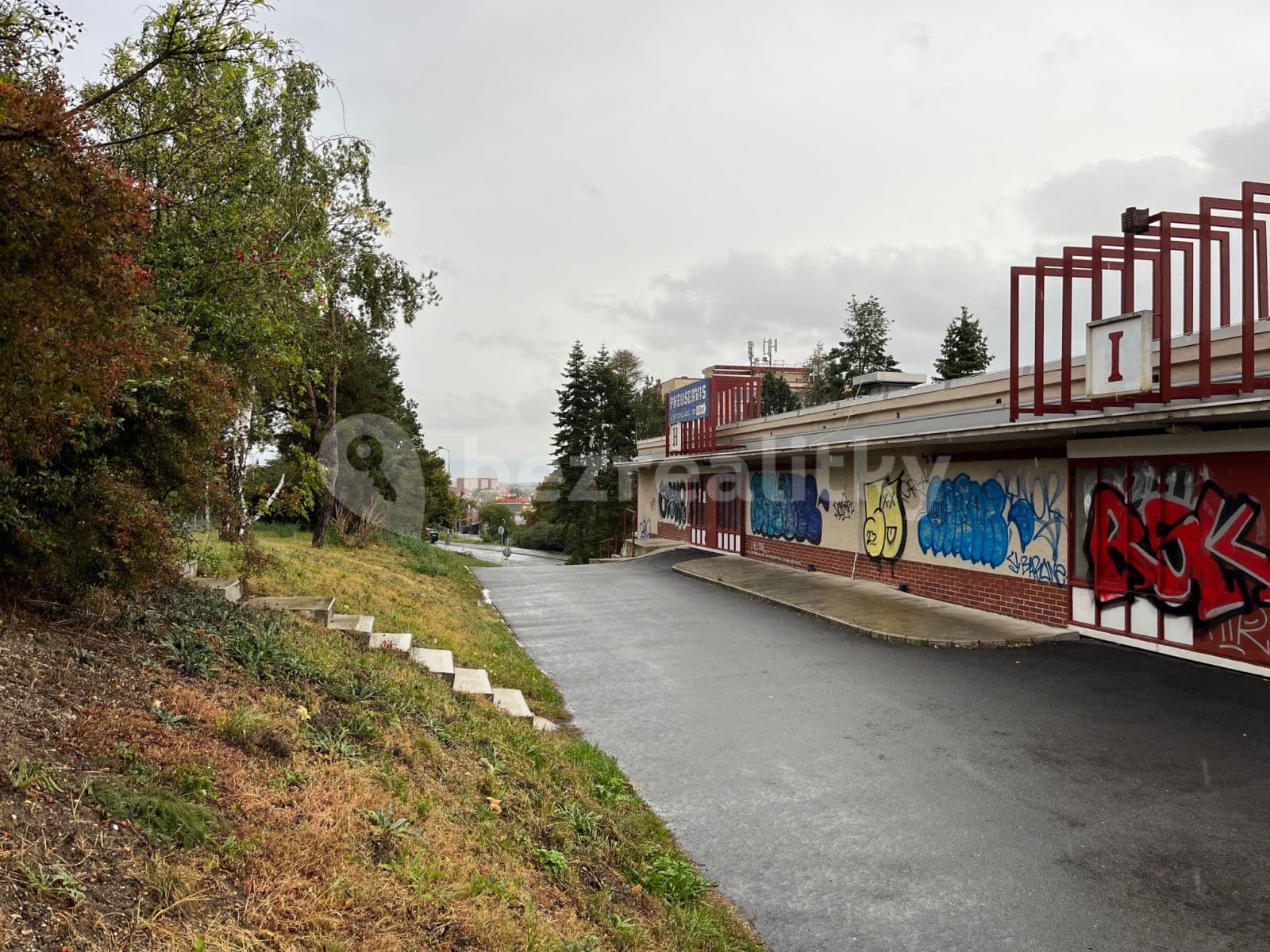 Pronájem garáže 19 m², Písečná, Praha, Praha Pronájem garáže 19 m², Písečná, Praha, Praha