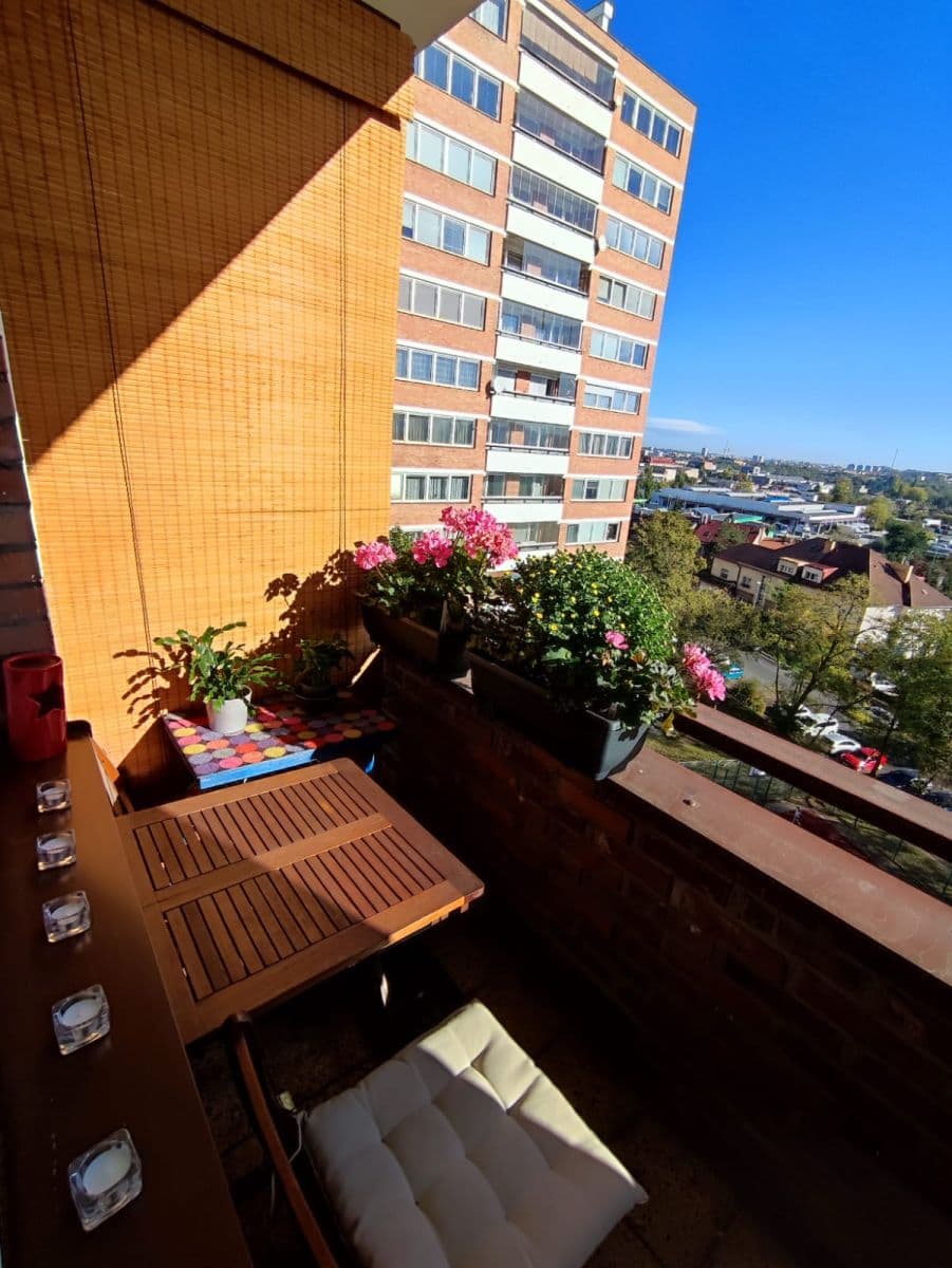 Pronájem bytu Garsoniéra 27 m², V Dolině, Praha, Praha Pronájem bytu Garsoniéra 27 m², V Dolině, Praha, Praha