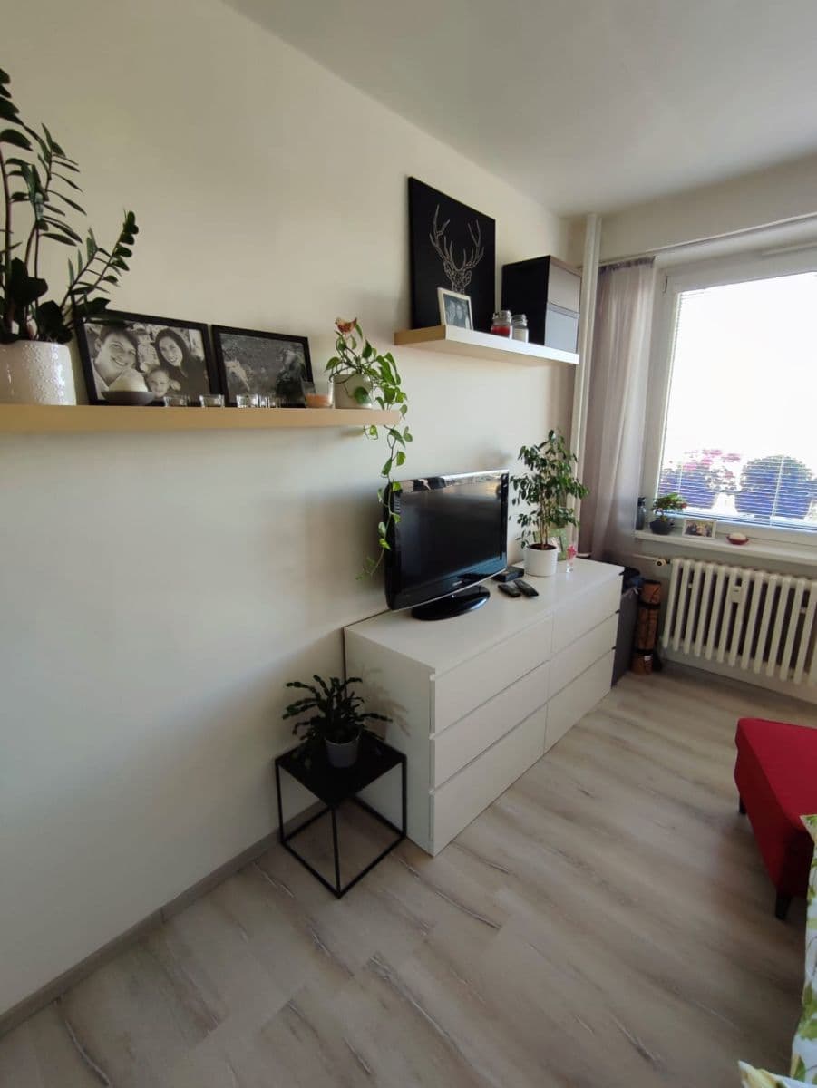 Pronájem bytu Garsoniéra 27 m², V Dolině, Praha, Praha Pronájem bytu Garsoniéra 27 m², V Dolině, Praha, Praha