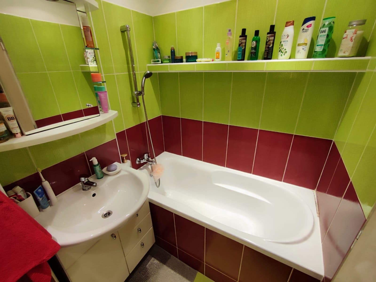 Pronájem bytu Garsoniéra 27 m², V Dolině, Praha, Praha Pronájem bytu Garsoniéra 27 m², V Dolině, Praha, Praha