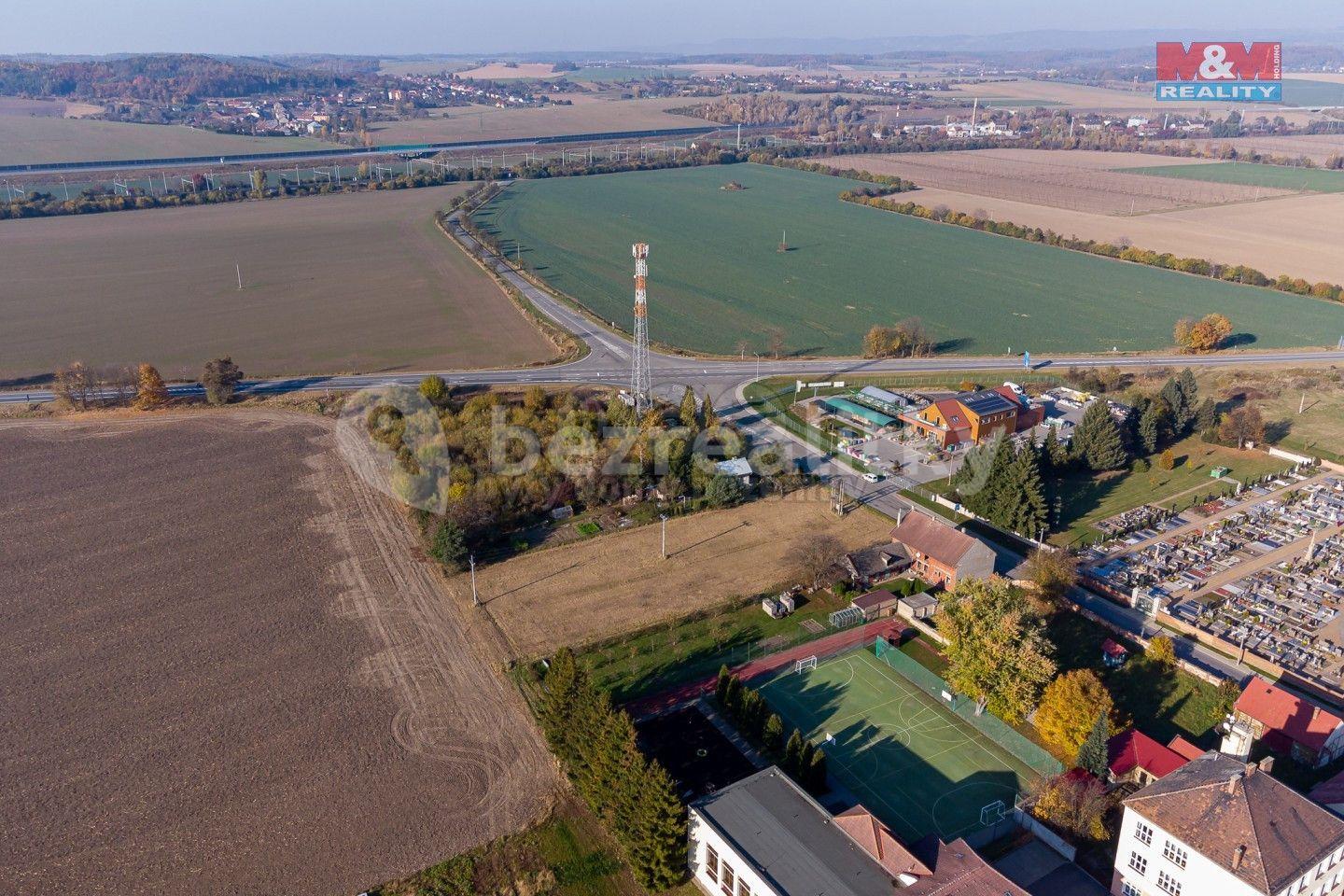Prodej pozemku 3.228 m², Prosenice, Olomoucký kraj