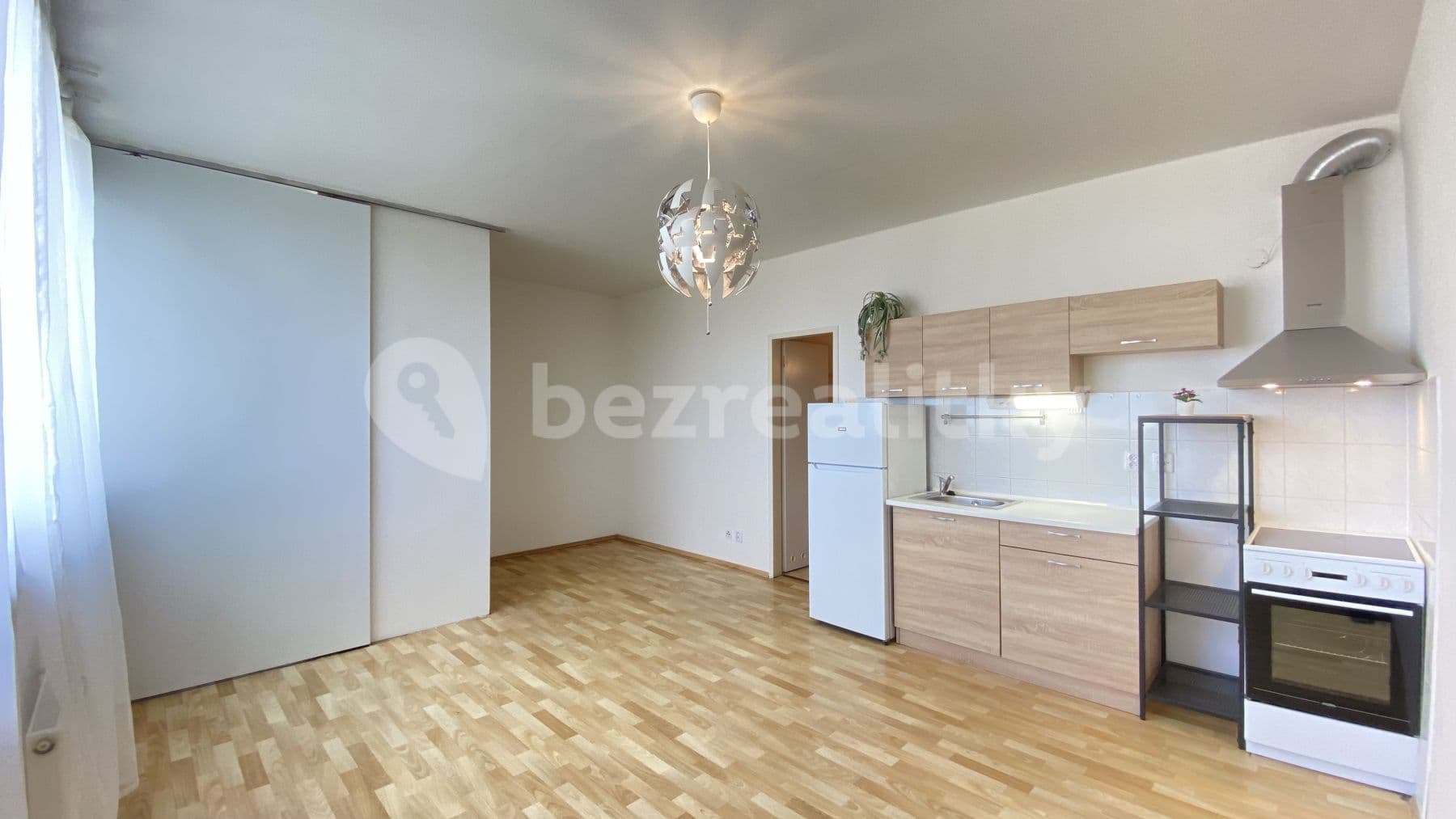Pronájem bytu 1+kk 30 m², Přeštická, Praha, Praha Pronájem bytu 1+kk 30 m², Přeštická, Praha, Praha