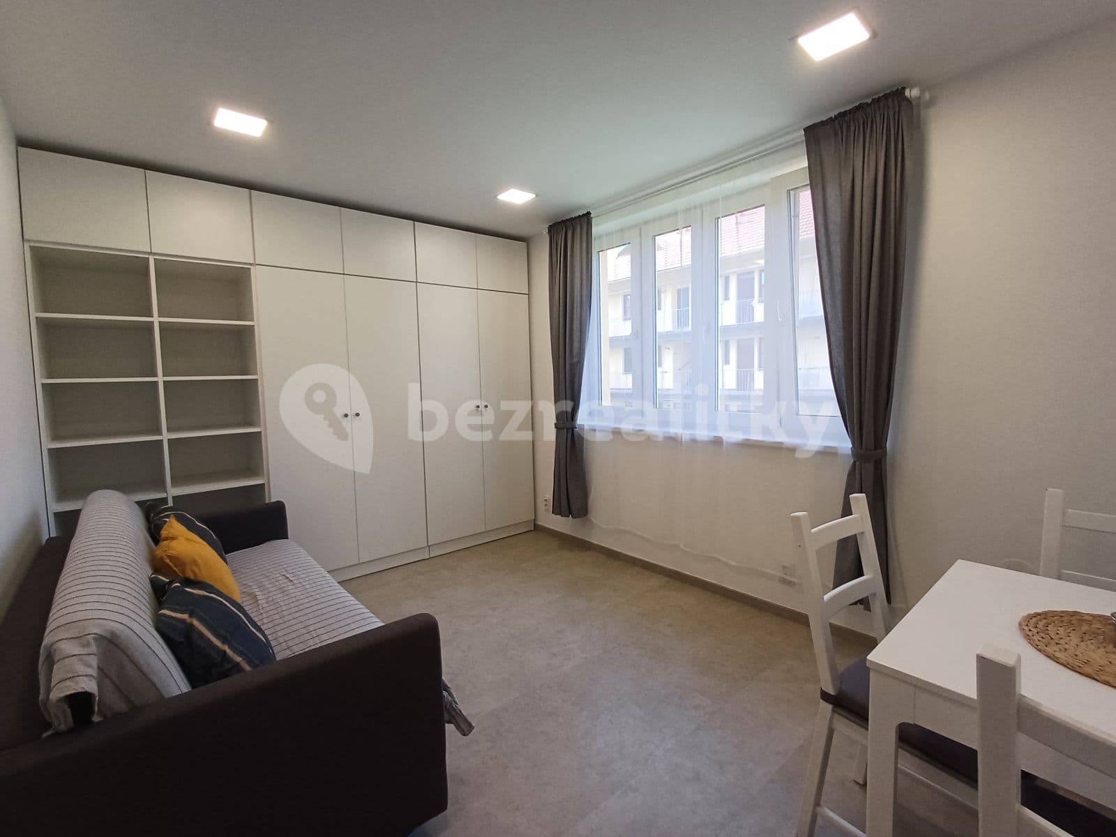 Pronájem bytu 1+kk 26 m², Gallašova, Brno, Jihomoravský kraj Pronájem bytu 1+kk 26 m², Gallašova, Brno, Jihomoravský kraj