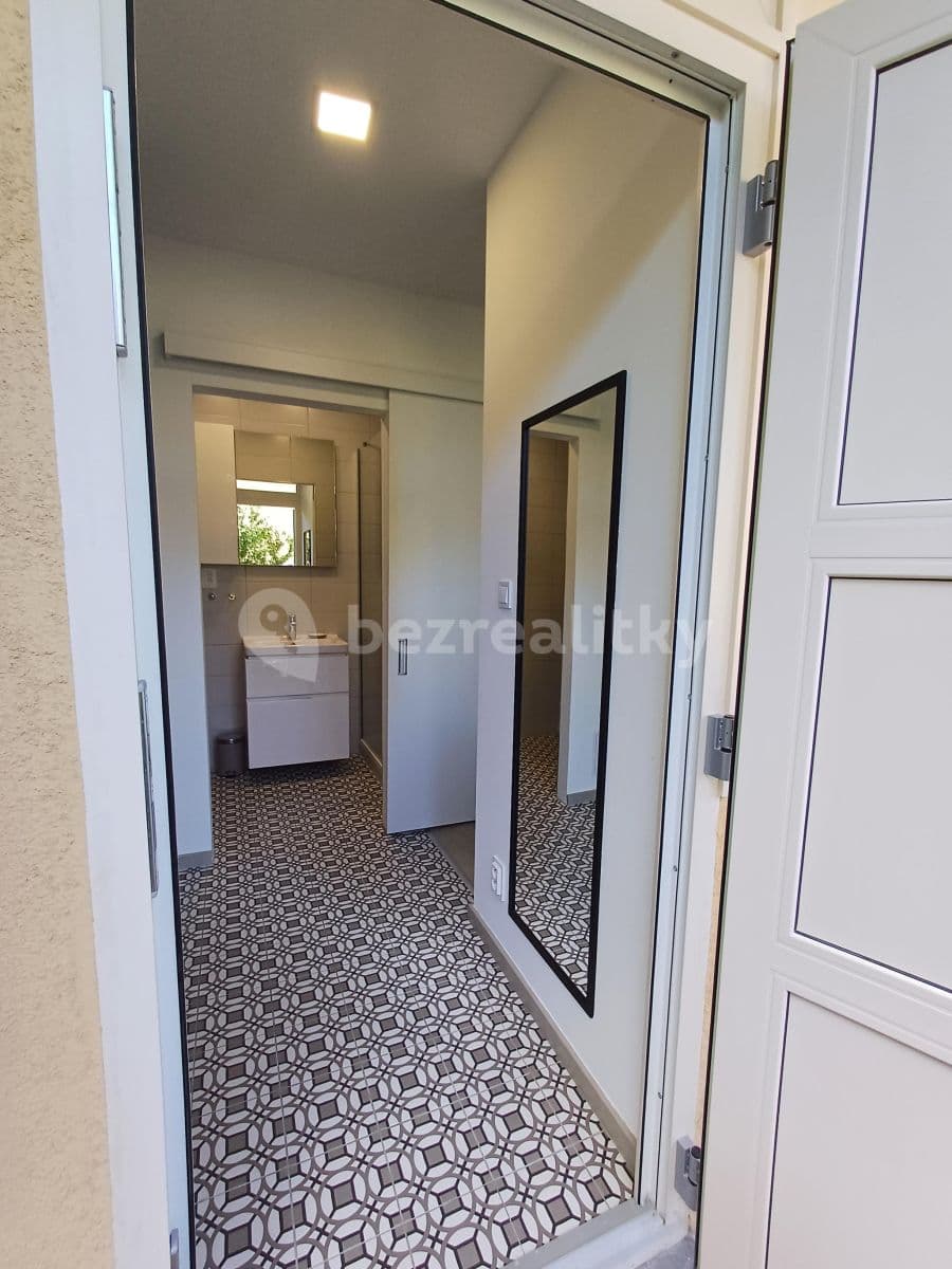 Pronájem bytu 1+kk 26 m², Gallašova, Brno, Jihomoravský kraj Pronájem bytu 1+kk 26 m², Gallašova, Brno, Jihomoravský kraj