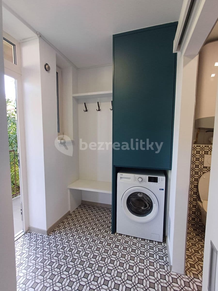 Pronájem bytu 1+kk 26 m², Gallašova, Brno, Jihomoravský kraj Pronájem bytu 1+kk 26 m², Gallašova, Brno, Jihomoravský kraj