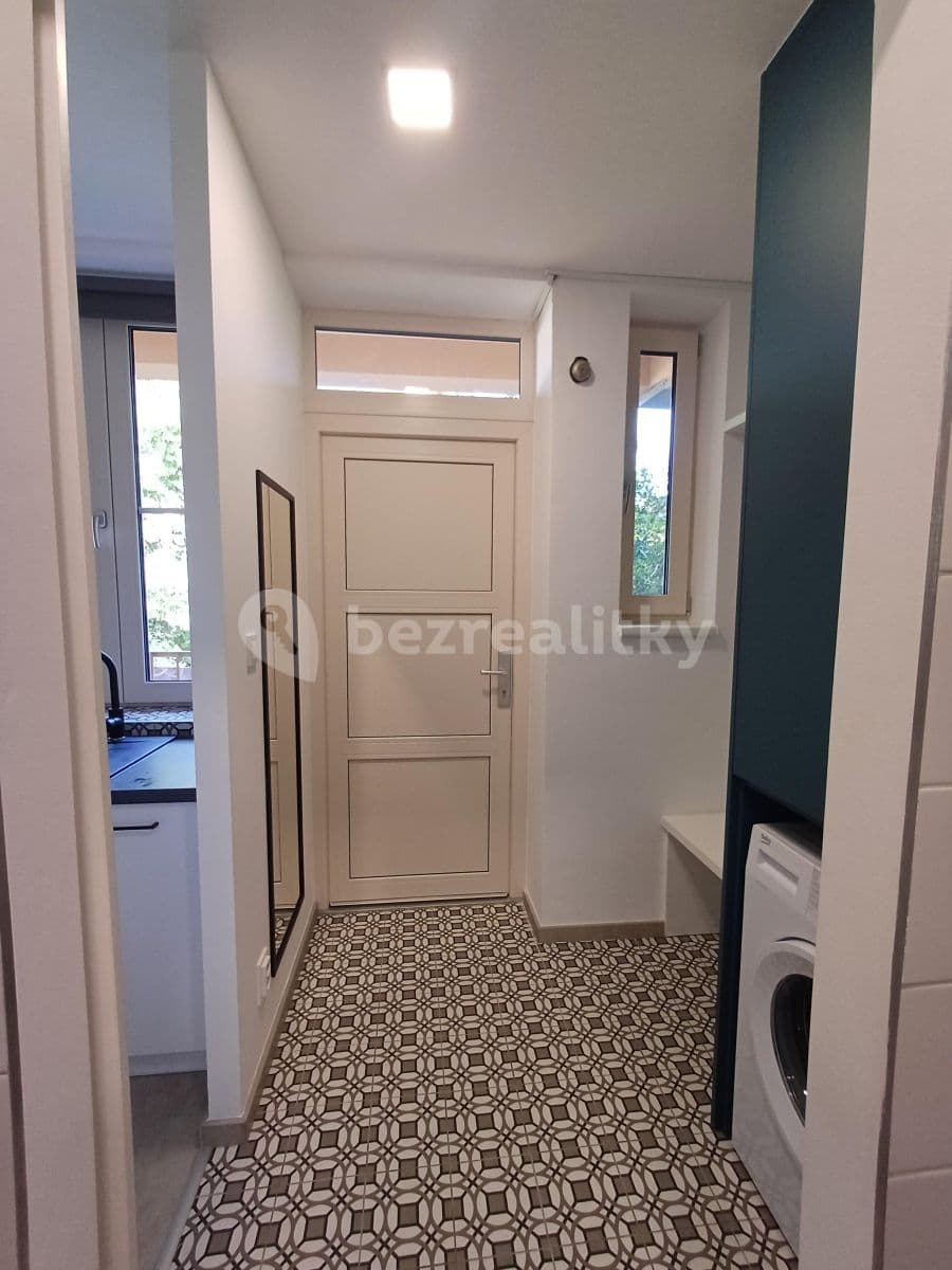 Pronájem bytu 1+kk 26 m², Gallašova, Brno, Jihomoravský kraj Pronájem bytu 1+kk 26 m², Gallašova, Brno, Jihomoravský kraj