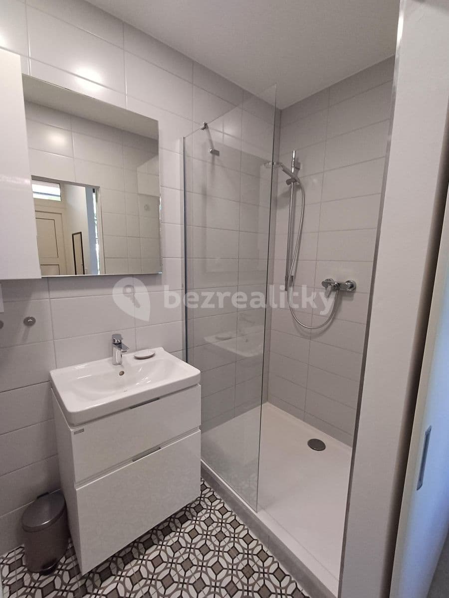 Pronájem bytu 1+kk 26 m², Gallašova, Brno, Jihomoravský kraj Pronájem bytu 1+kk 26 m², Gallašova, Brno, Jihomoravský kraj