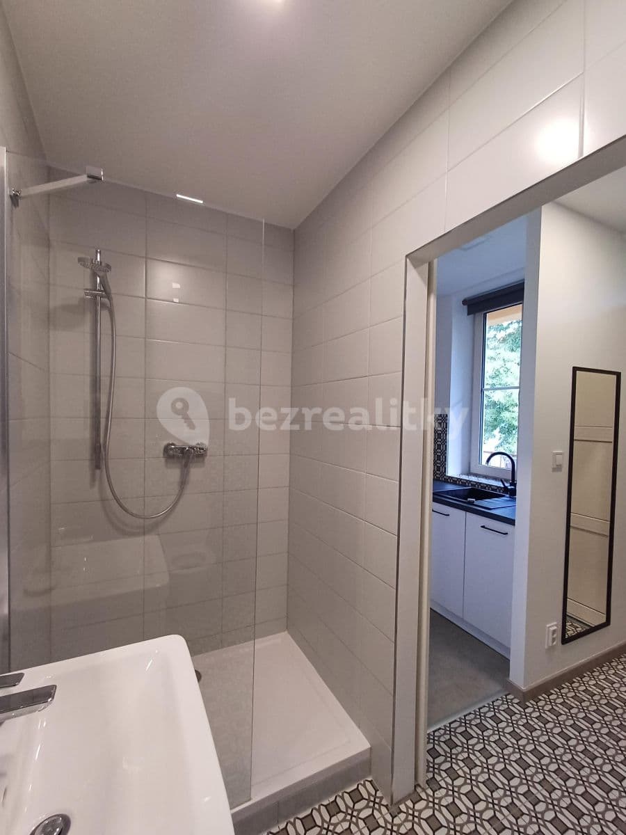 Pronájem bytu 1+kk 26 m², Gallašova, Brno, Jihomoravský kraj Pronájem bytu 1+kk 26 m², Gallašova, Brno, Jihomoravský kraj