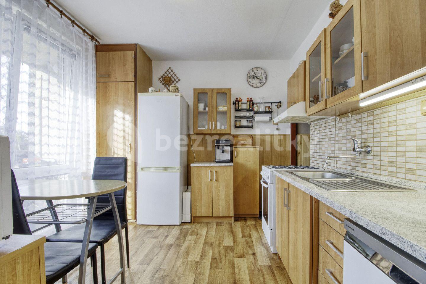 Prodej bytu 3+1 74 m², Kadov, Jihočeský kraj