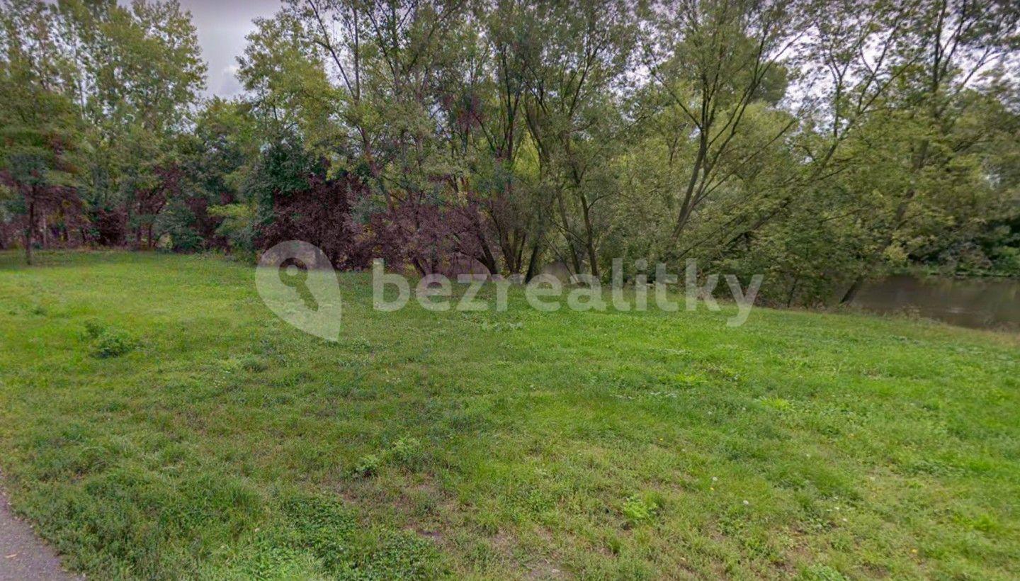 Prodej pozemku 1.110 m², Litoměřice, Ústecký kraj