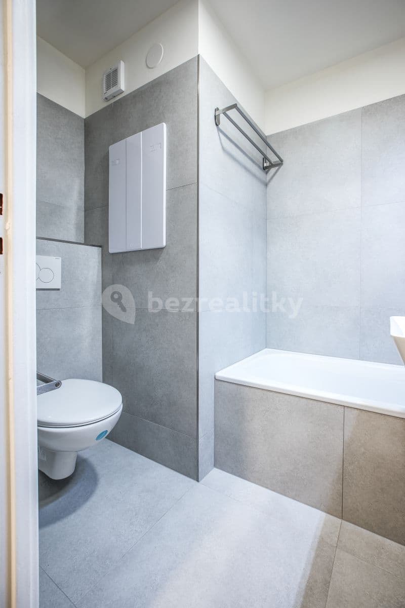Pronájem bytu 2+kk 55 m², Hodkovická, Liberec, Liberecký kraj Pronájem bytu 2+kk 55 m², Hodkovická, Liberec, Liberecký kraj