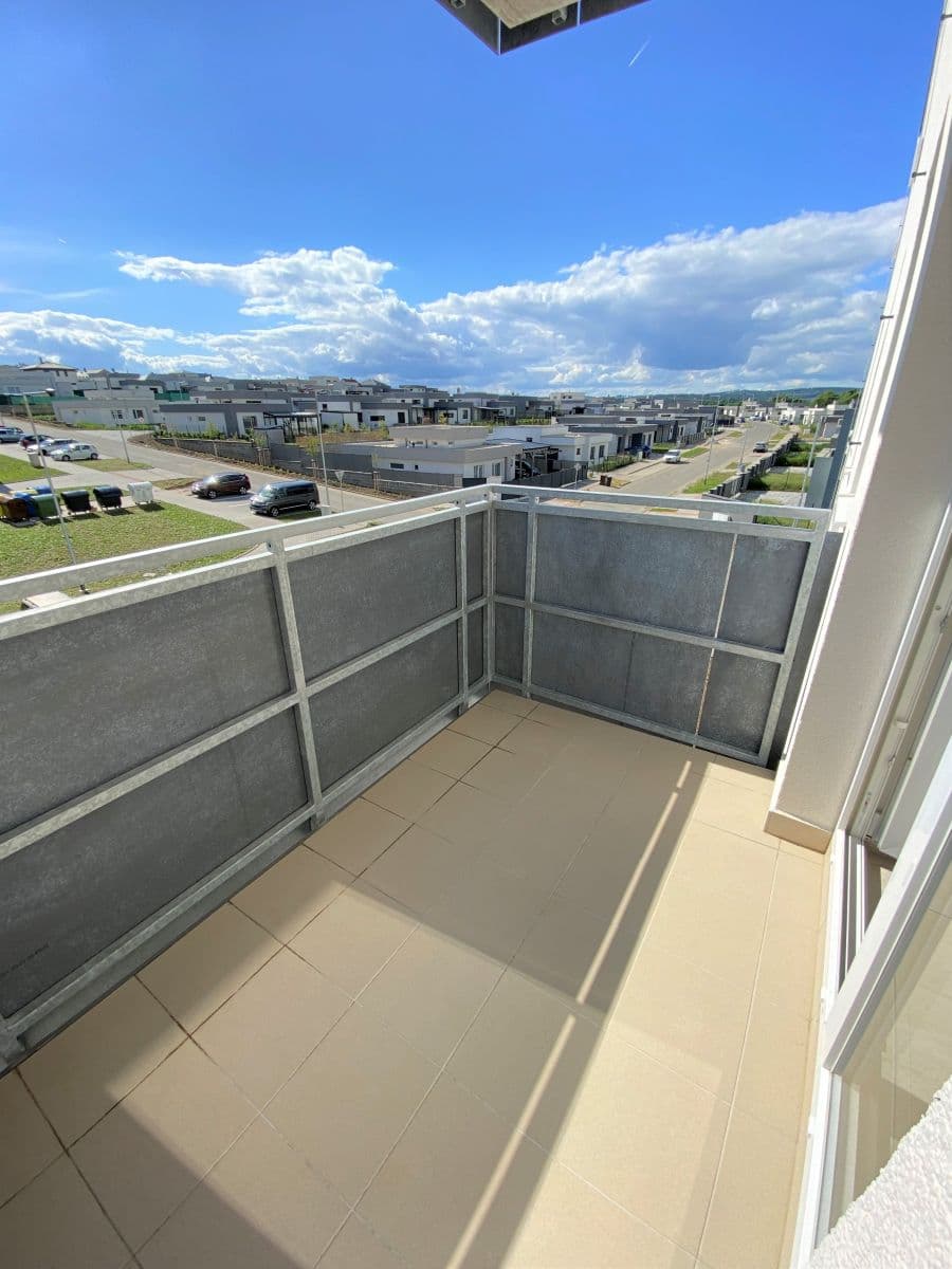 Pronájem bytu 1+kk 34 m², Žitavská, Jihlava, Kraj Vysočina Pronájem bytu 1+kk 34 m², Žitavská, Jihlava, Kraj Vysočina