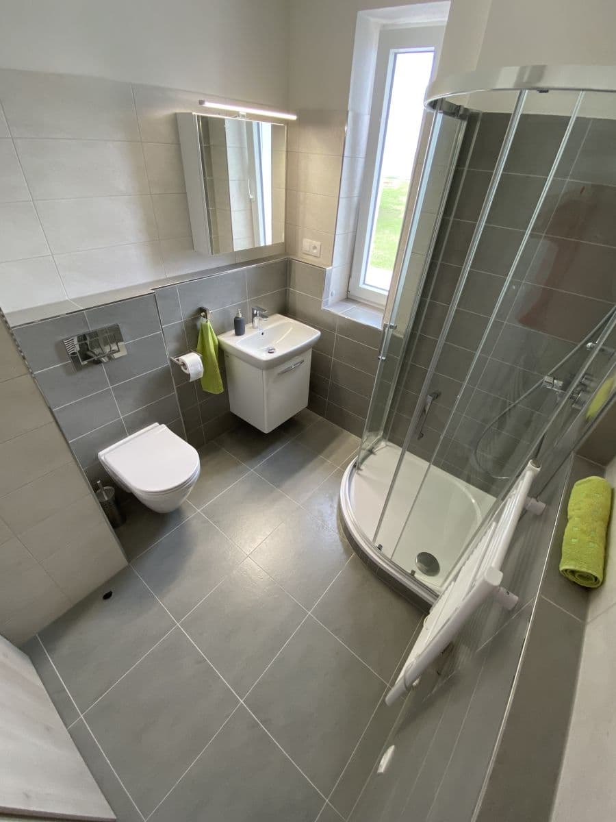 Pronájem bytu 1+kk 34 m², Žitavská, Jihlava, Kraj Vysočina Pronájem bytu 1+kk 34 m², Žitavská, Jihlava, Kraj Vysočina