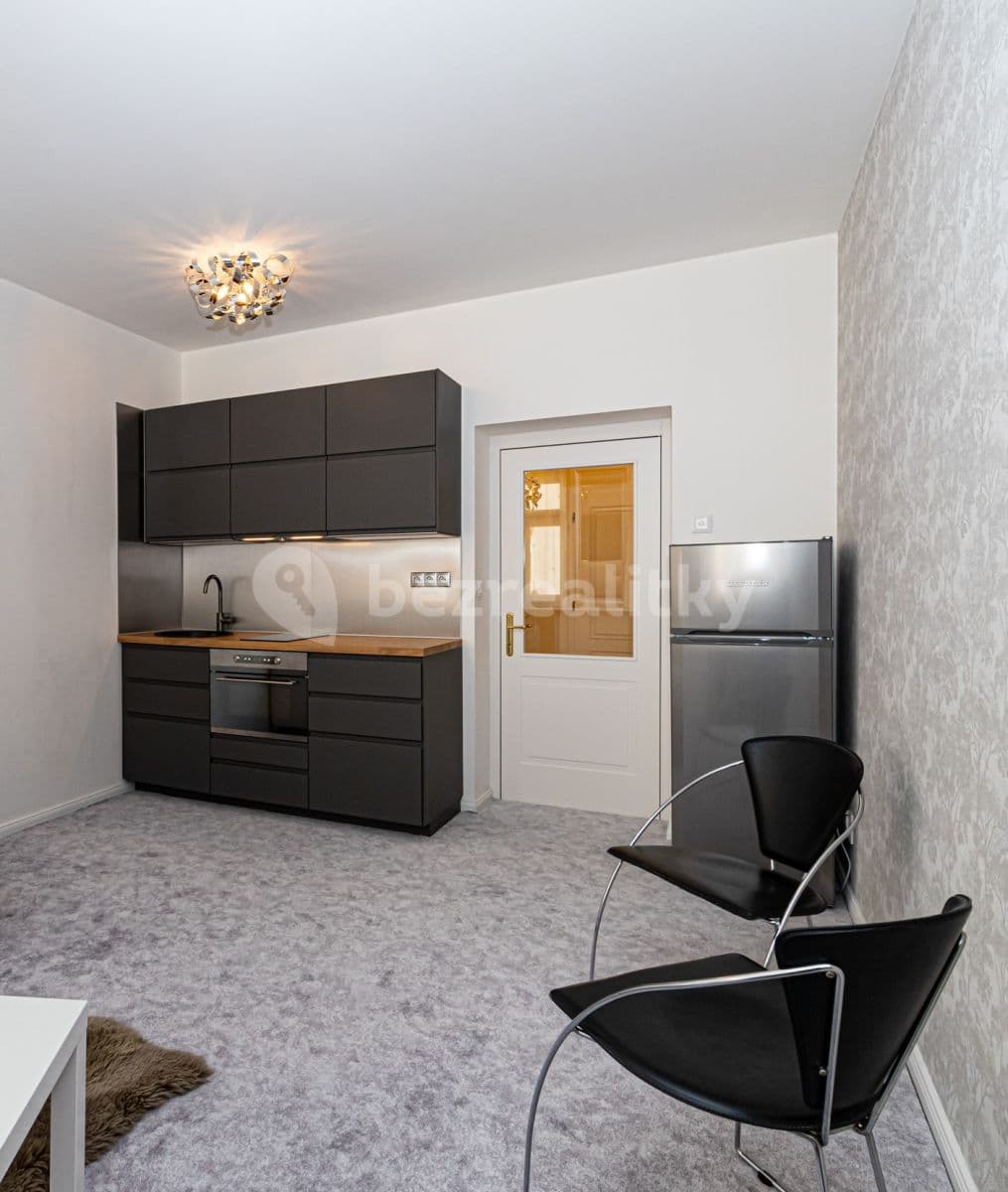 Pronájem bytu 1+kk 30 m², Záhřebská, Praha, Praha Pronájem bytu 1+kk 30 m², Záhřebská, Praha, Praha