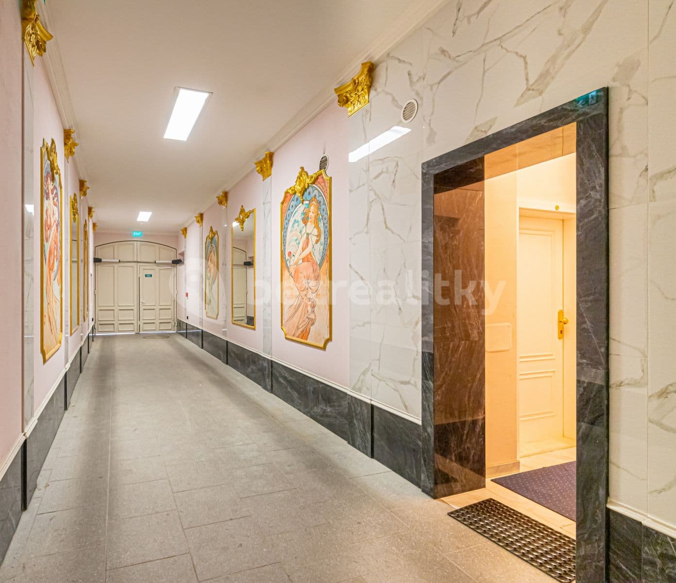 Pronájem bytu 1+kk 30 m², Záhřebská, Praha, Praha Pronájem bytu 1+kk 30 m², Záhřebská, Praha, Praha