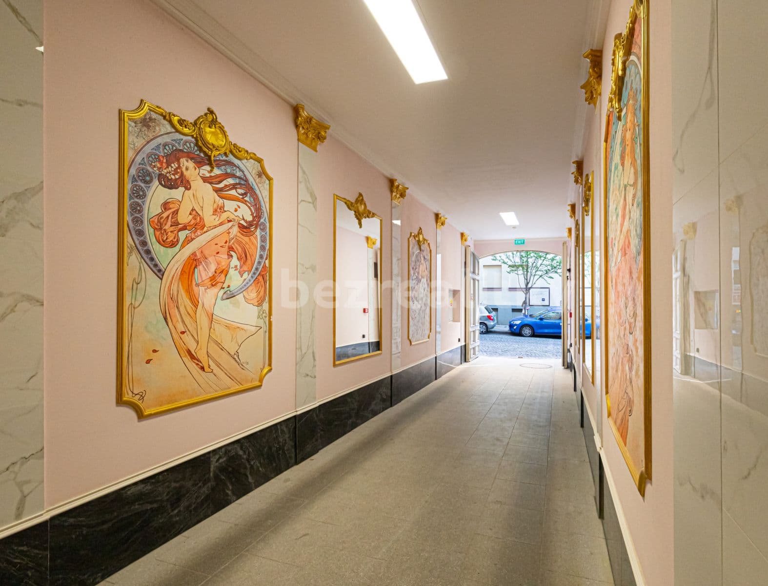 Pronájem bytu 1+kk 30 m², Záhřebská, Praha, Praha Pronájem bytu 1+kk 30 m², Záhřebská, Praha, Praha